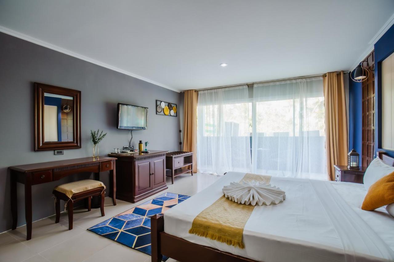 Time Out Hotel Patong Экстерьер фото