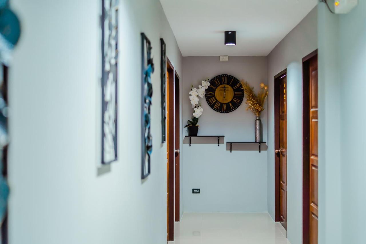 Time Out Hotel Patong Экстерьер фото