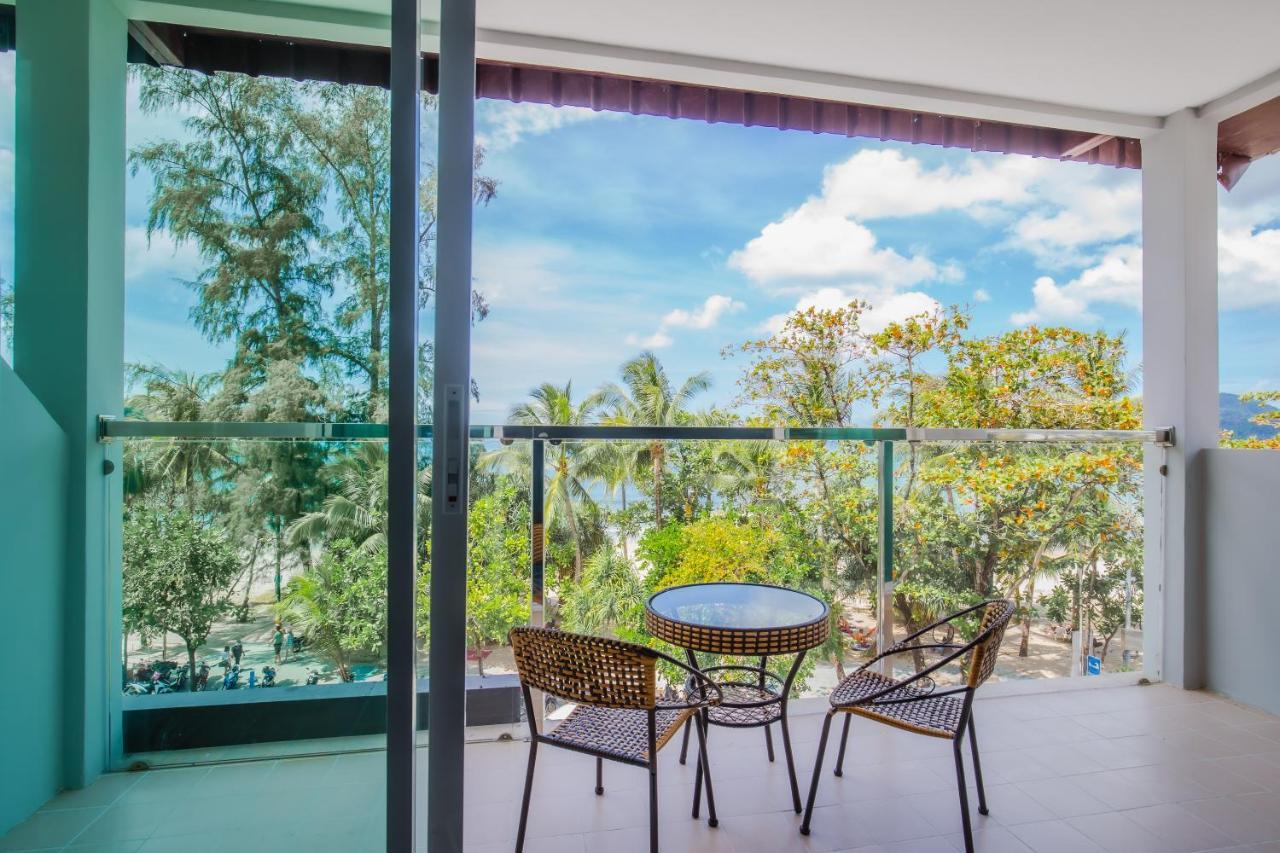 Time Out Hotel Patong Экстерьер фото