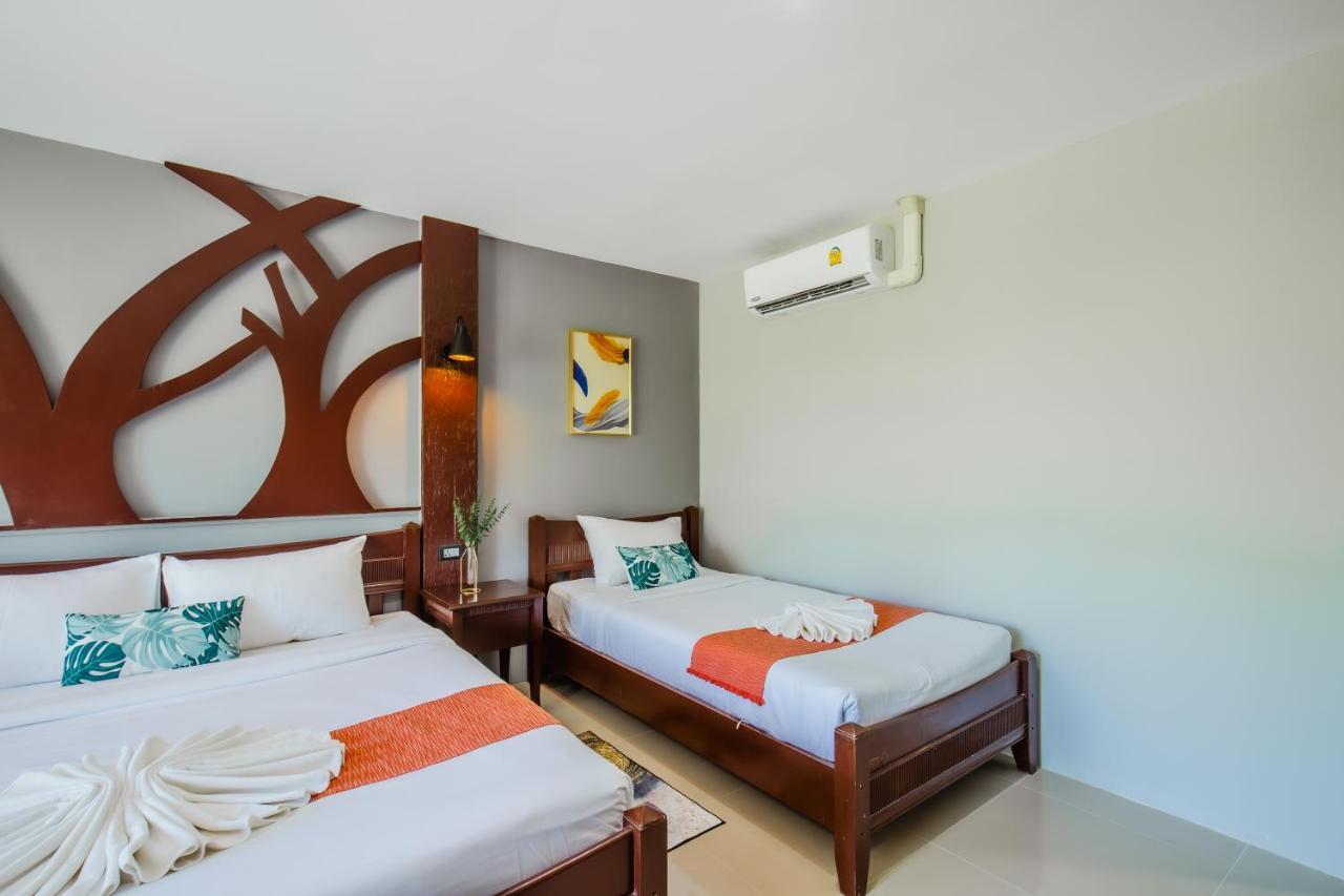 Time Out Hotel Patong Экстерьер фото